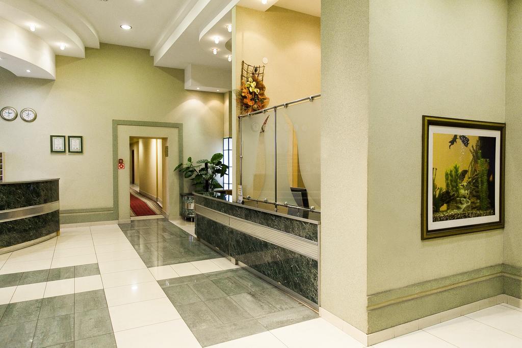 U Fontana Hotel Minsk Exteriör bild